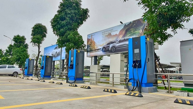 Đề xuất áp giá điện riêng cho trạm sạc xe điện cần những bước đi chiến lược nào?