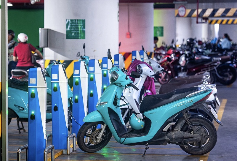 Đề xuất áp giá điện riêng cho trạm sạc xe điện cần những bước đi chiến lược nào?