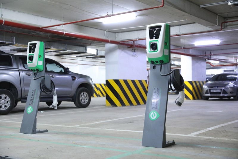 Đề xuất áp giá điện riêng cho trạm sạc xe điện cần những bước đi chiến lược nào?