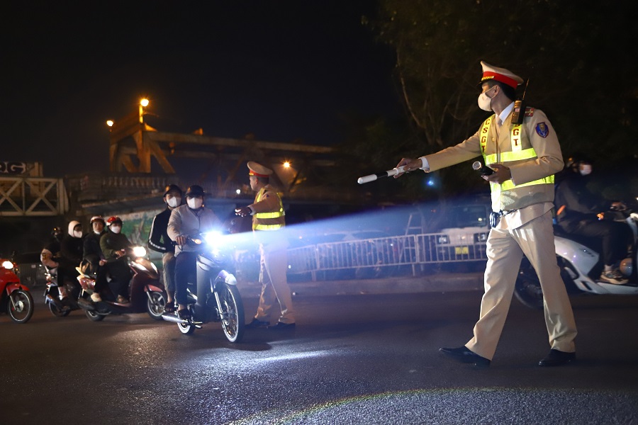 Chiến Dịch Xuân 2026: CSGT Đồng Loạt Kiểm Tra Nồng Độ Cồn Từ 10 Giờ Sáng Mùng 1 Tết