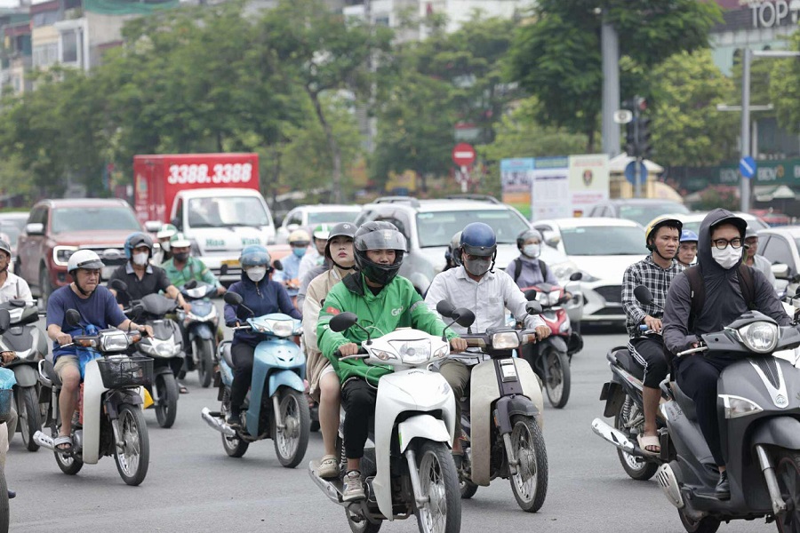 Hà Nội điều chỉnh lộ trình cấm xe máy, mở đường cho phương tiện xanh