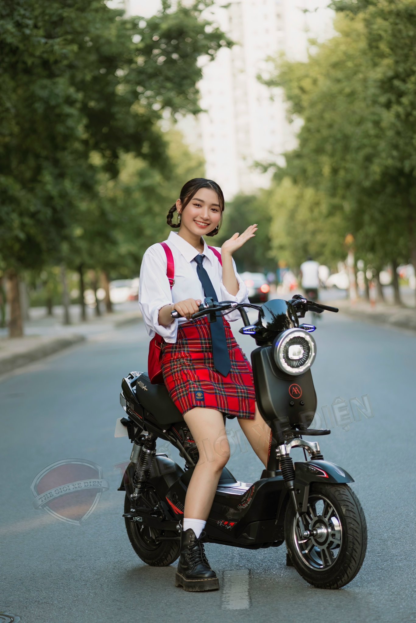 Xe đạp điện chỉ được chở 1 người, trừ trẻ dưới 7 tuổi