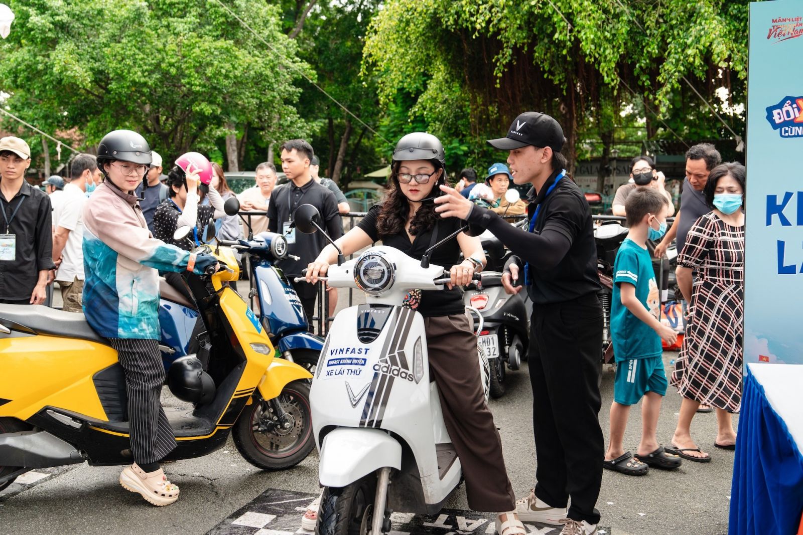 Chính sách đổi cũ lấy mới kích hoạt lượng người dùng xe điện tăng đột biến