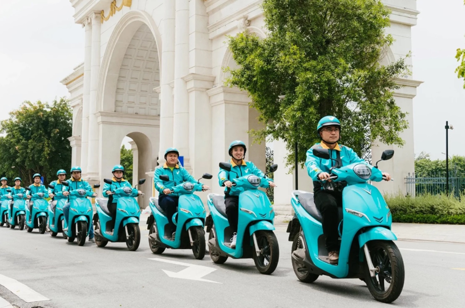 Vấn đề tái chế và xử lý pin thải khi số lượng xe điện tăng mạnh