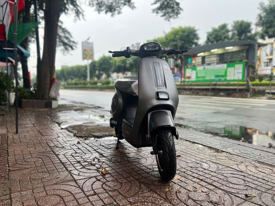 Xe đạp điện "vặn ga là chạy" có còn hợp pháp cho học sinh cấp 2?