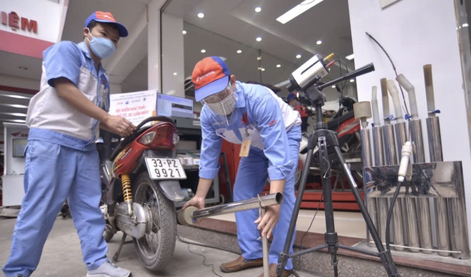 Đừng vội bán xe xăng, hiểu đúng lộ trình để không đứng ngoài trước thay đổi của Hà Nội