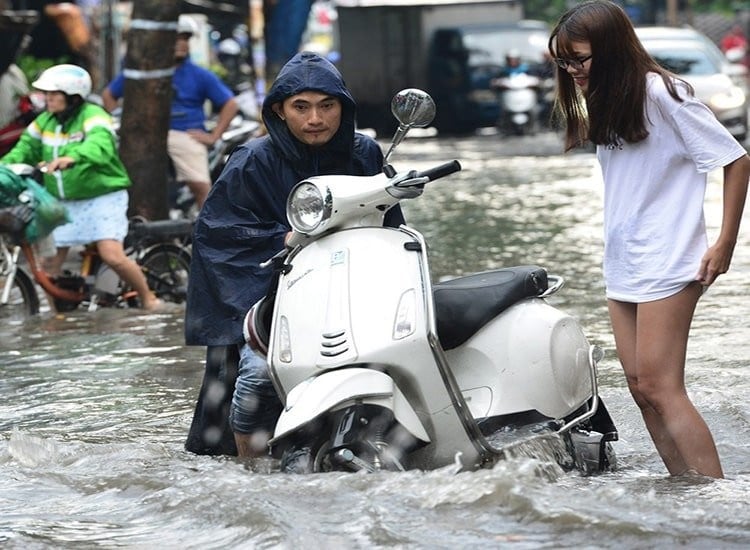Nguyên nhân khiến xe điện không ga được khi gặp mưa