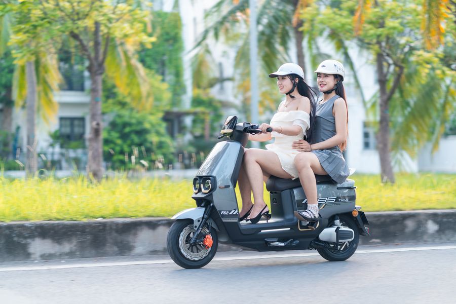Vì sao việc cấm xe máy xăng ở Hà Nội không còn gây bất ngờ?