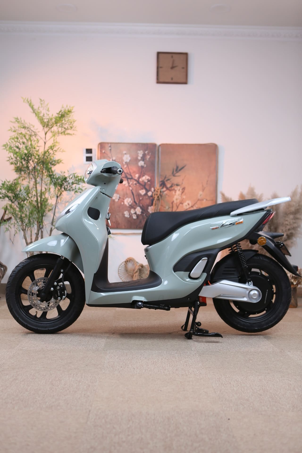 Test Va Đập Bộ Áo Xe Điện Dibao LS007 Khiến Bạn Bất Ngờ Vì Quá Đỉnh!