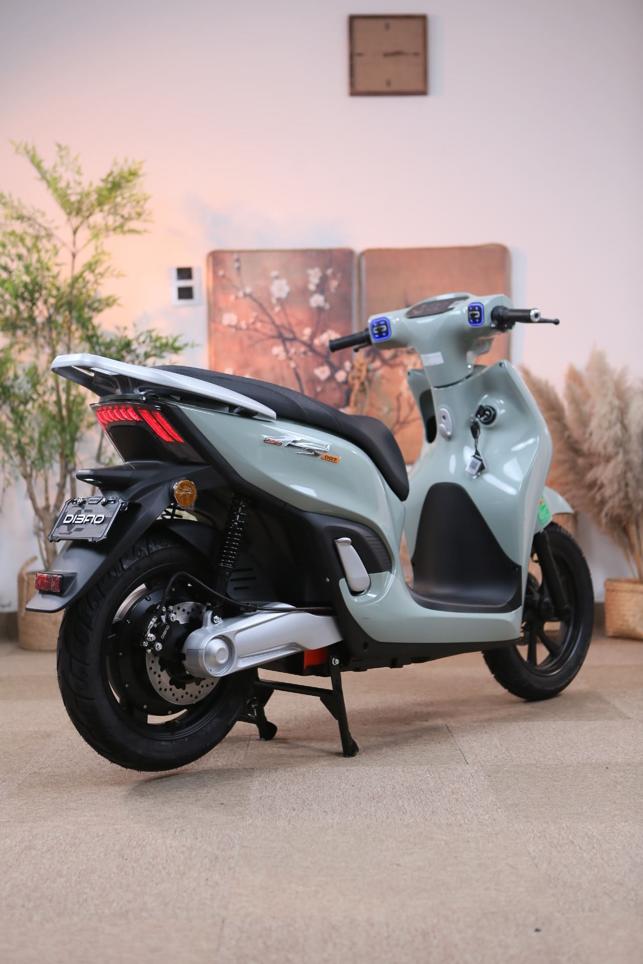 Quy Định Mới Từ 15/8 Về Xe Mô Tô Điện Dành Cho Học Sinh, Người Dưới 18 Tuổi 