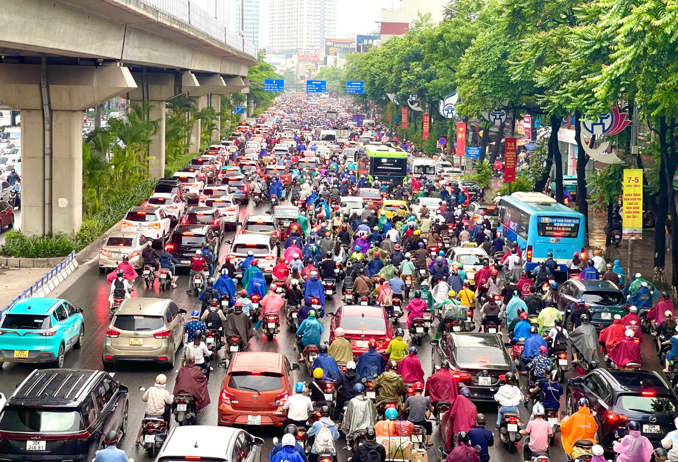 Hà Nội bắt đầu hạn chế xe xăng từ 1/7/2026: Bước đi đầu cho vùng phát thải thấp