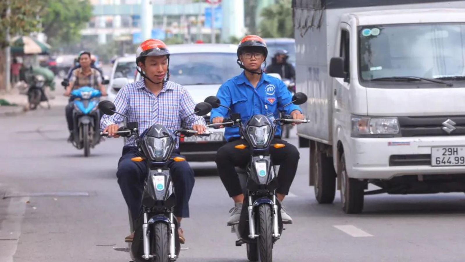 Bức xạ trong xe điện thực chất là gì?