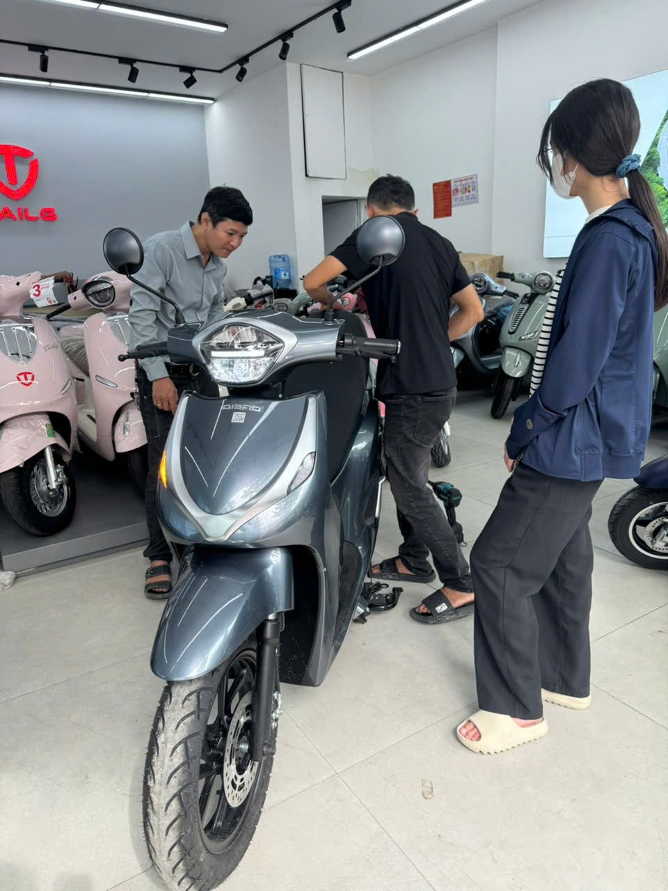 Ba mẹ chiều con gái rượu – tậu ngay Dibao LS007 sang xịn mịn