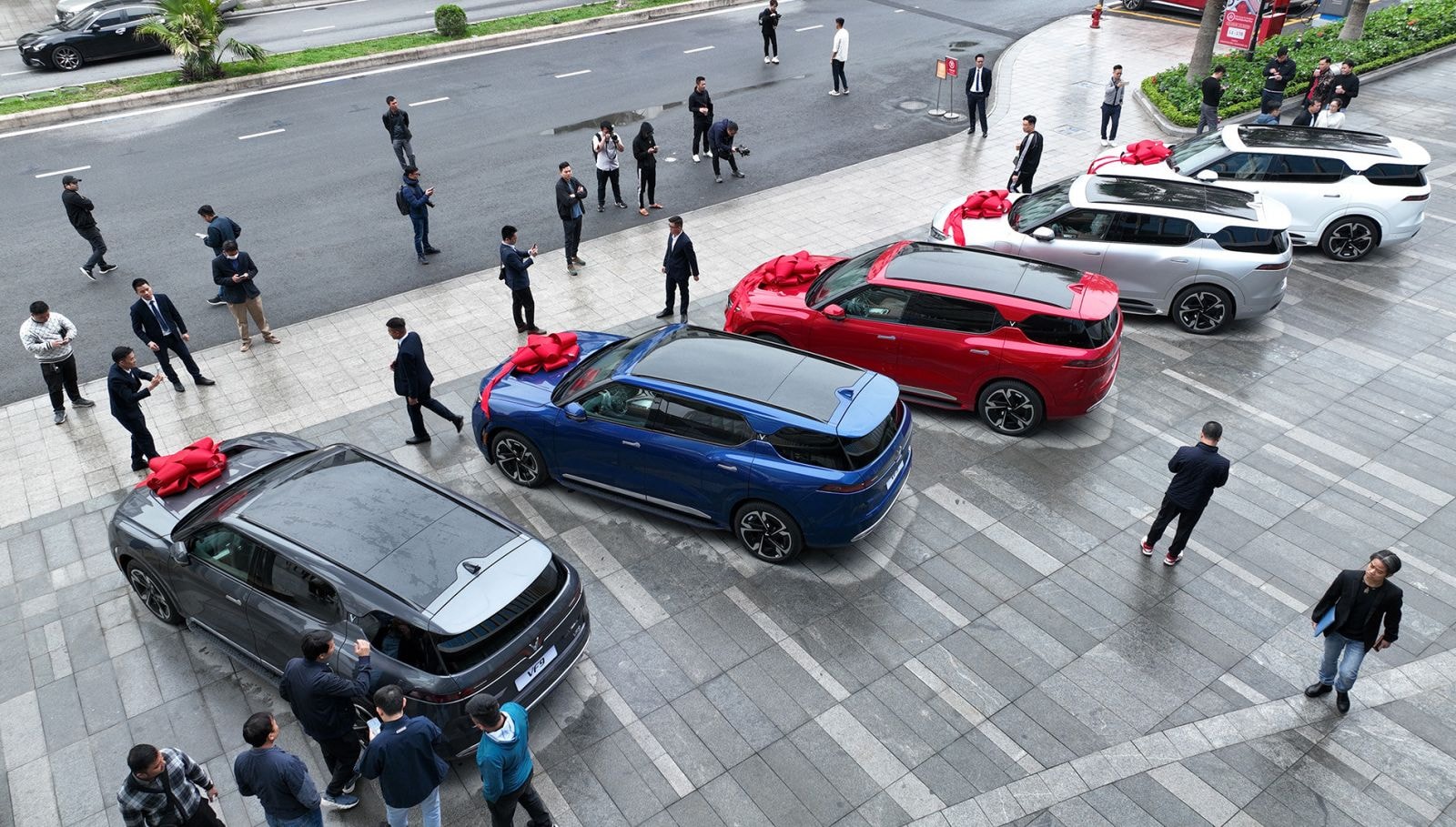 Đề xuất hai phương án giá điện cho sạc xe điện: Công bằng hay thách thức?