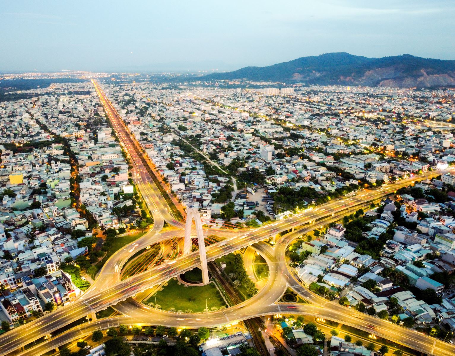 Đà Nẵng Đặt Cược Lớn Vào Xe Điện, Nối Gót Hà Nội và TP.HCM