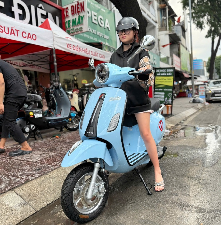 Việt Nam trước ngã rẽ lịch sử: Xe xăng hay xe điện - Bài toán định mệnh của người đô thị