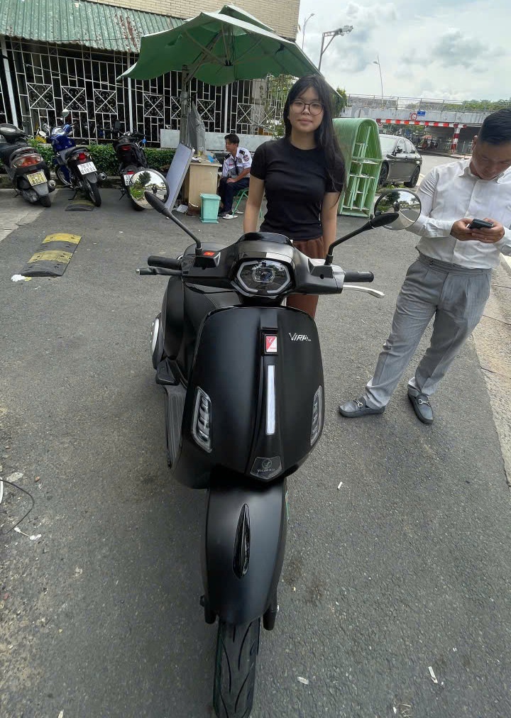 Việt Nam trước ngã rẽ lịch sử: Xe xăng hay xe điện - Bài toán định mệnh của người đô thị