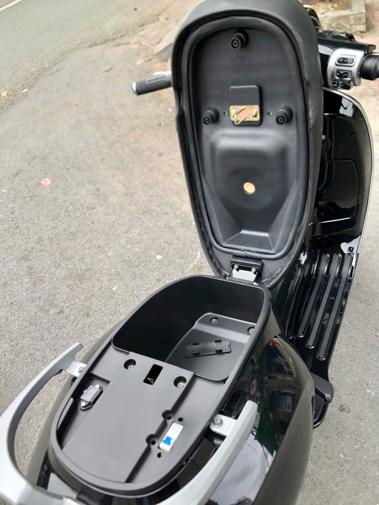 Xe Điện Việt Nam Giữa Nỗi Lo Cháy Nổ Và Thách Thức Hạ Tầng: Góc Nhìn Từ Chuyên Gia