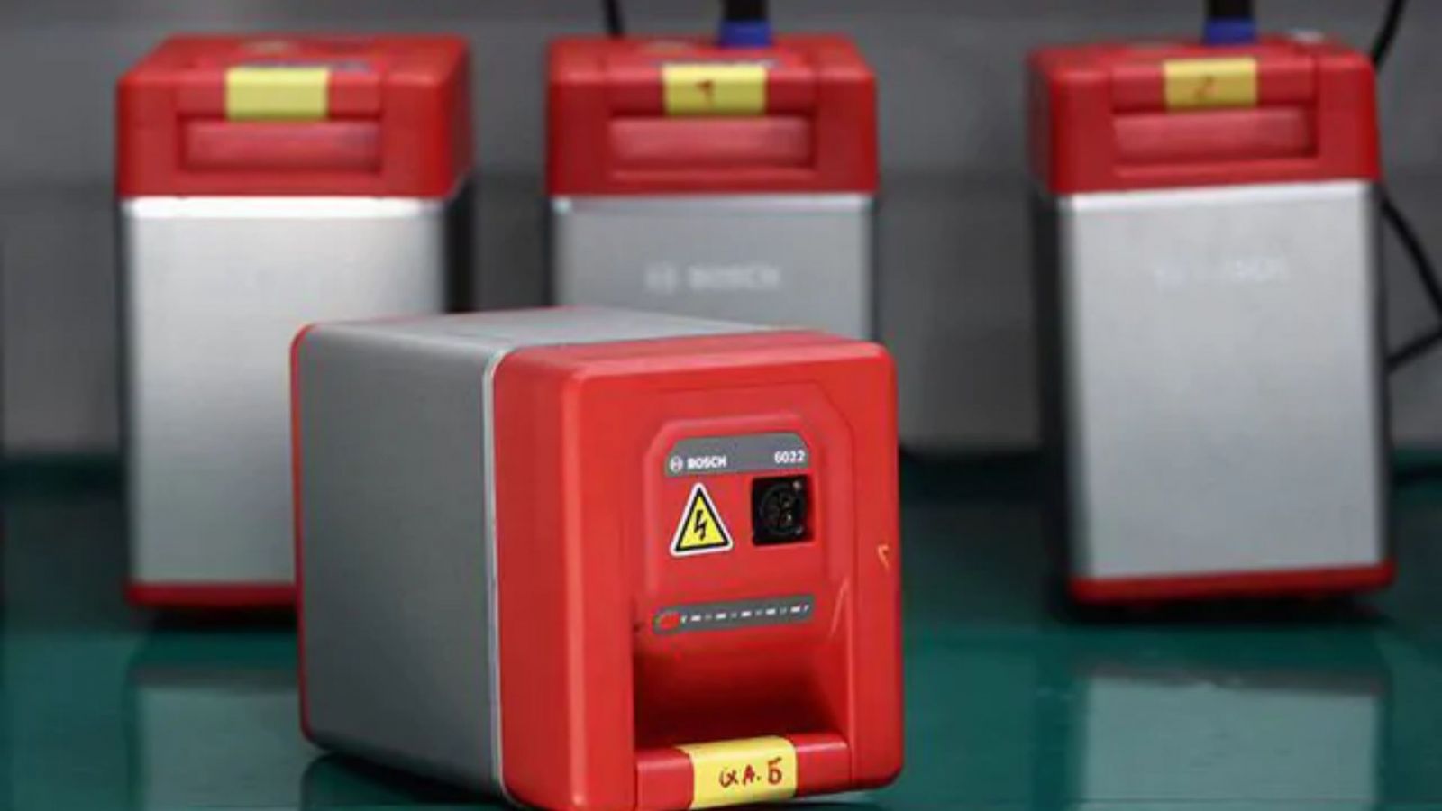 Pin xe điện chuẩn và pin trôi nổi khác biệt không chỉ nằm ở giá tiền