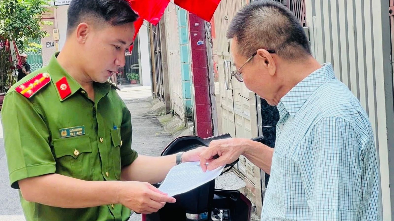 Bán xe xong vẫn dính phạt