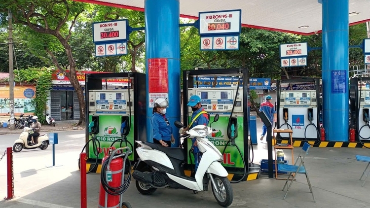 Bắt đầu từ 1/6, một loại xăng mới chính thức thay thế xăng hiện hành.