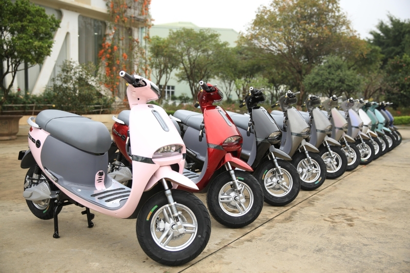 có nên để xe điện sạc qua đêm không