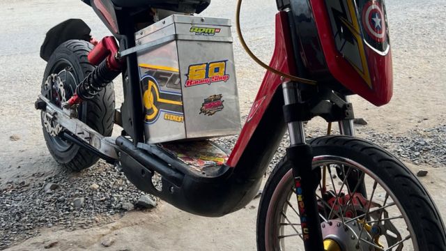 Hệ thống điện của xe điện và số lượng bình ắc quy