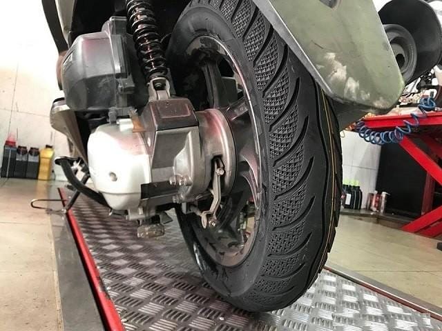 Tiếng rít từ tiếng bi động cơ