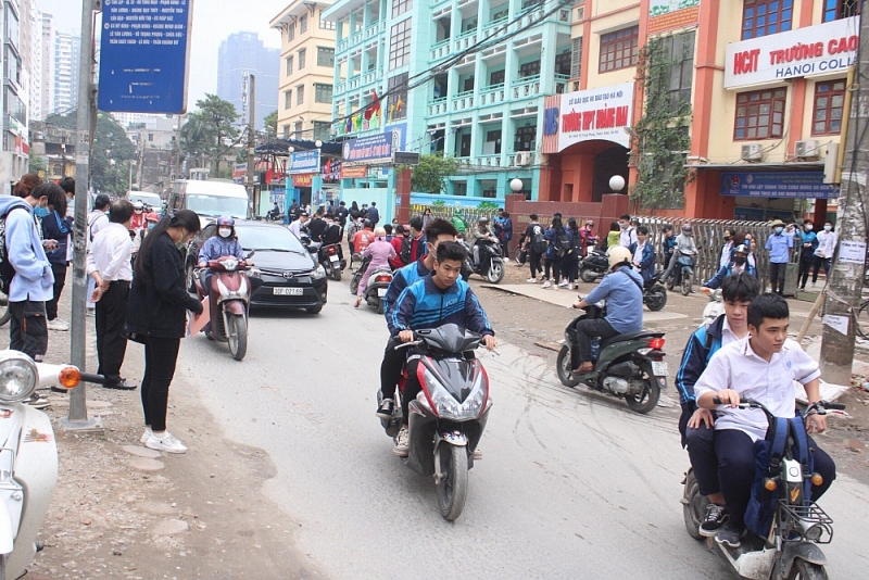 Những vụ tai nạn học sinh liên tiếp và hồi chuông cảnh tỉnh