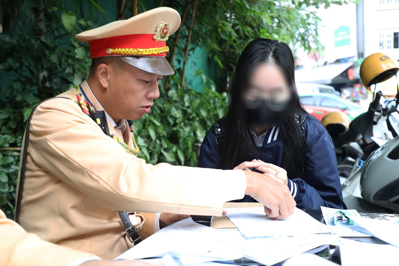 Mệnh lệnh kiểm tra học sinh vi phạm