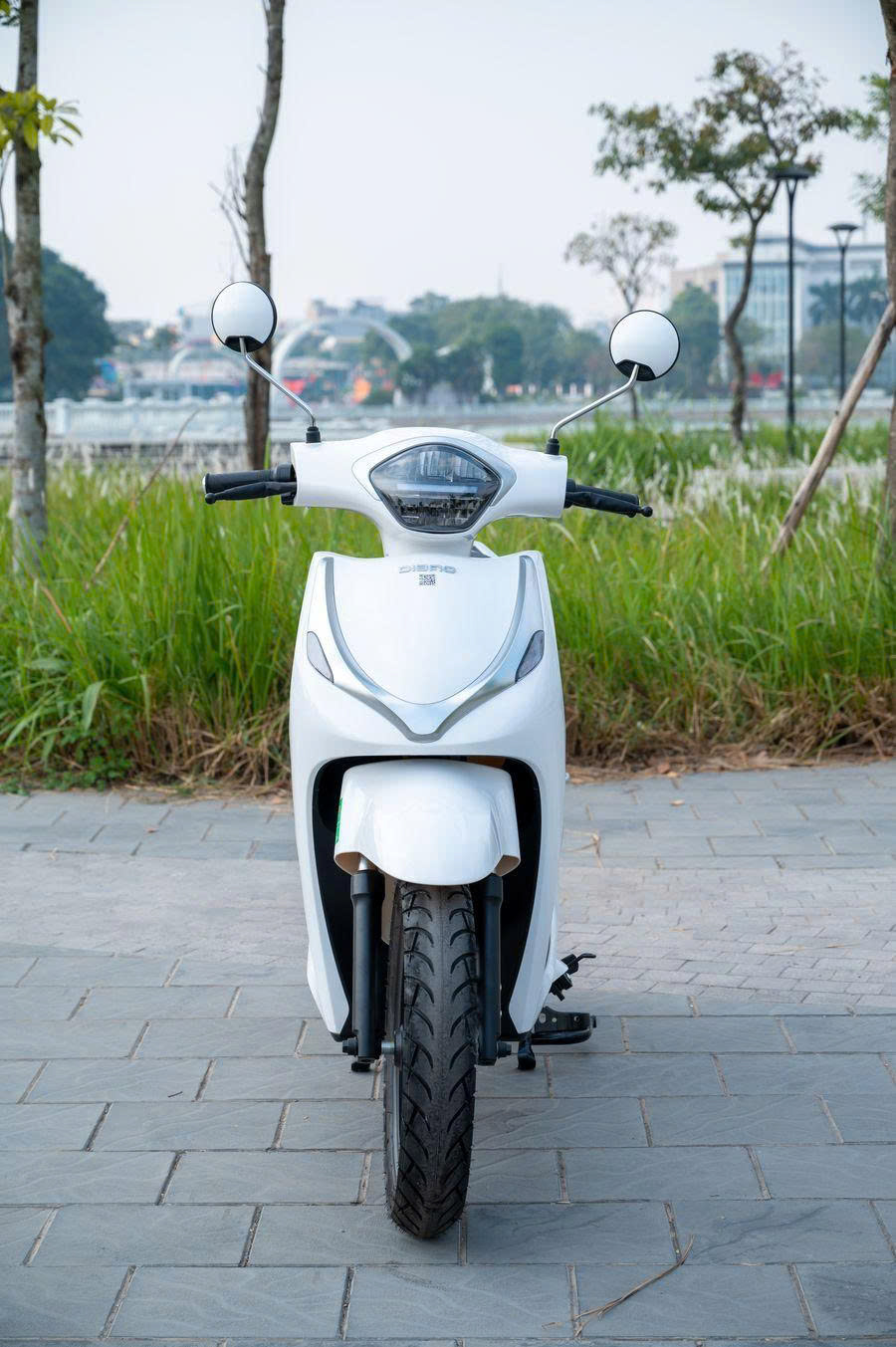 Mua xe máy điện năm 2026 nên chọn màu nào để không lỗi mốt?