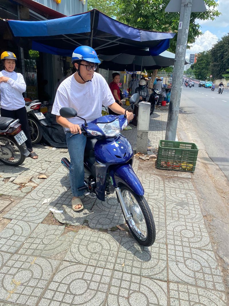 thế giới xe điện ngày 4 tháng 5
