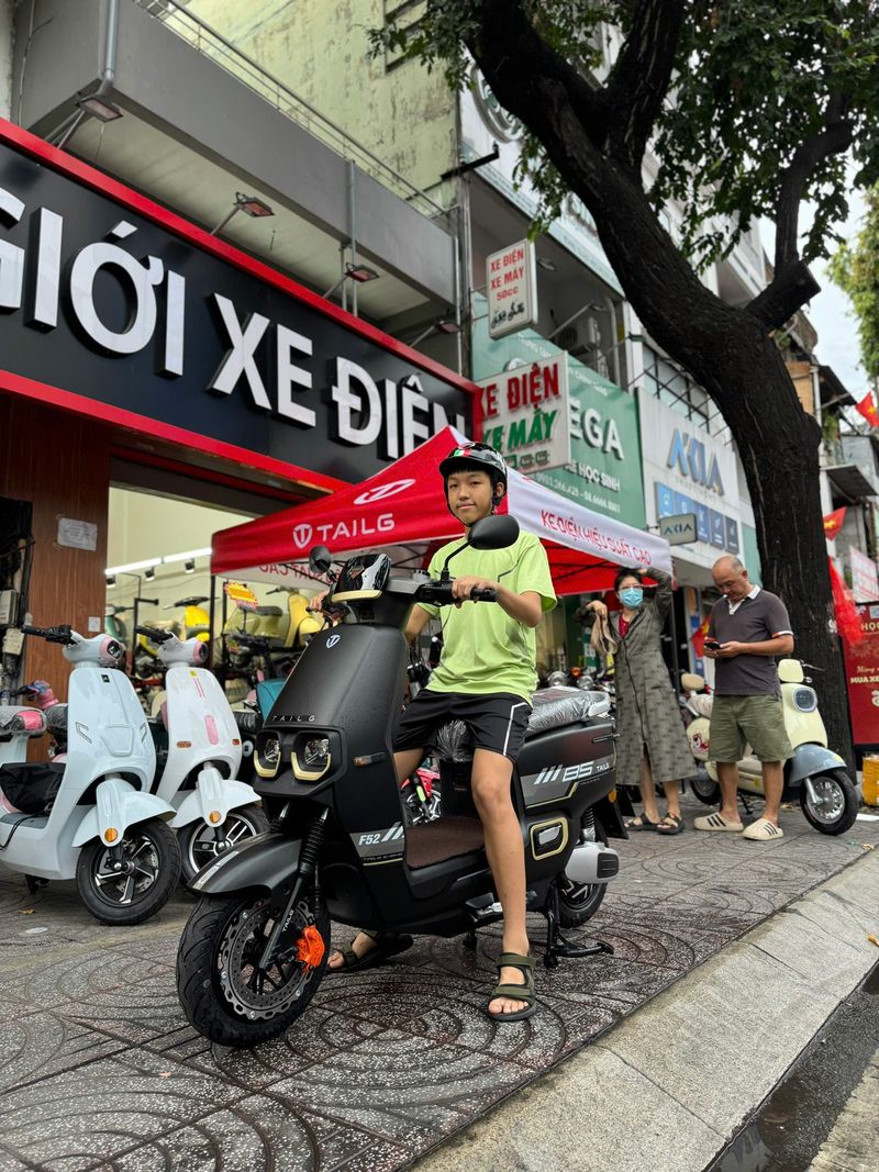 thế giới xe điện ngày 4 tháng 5
