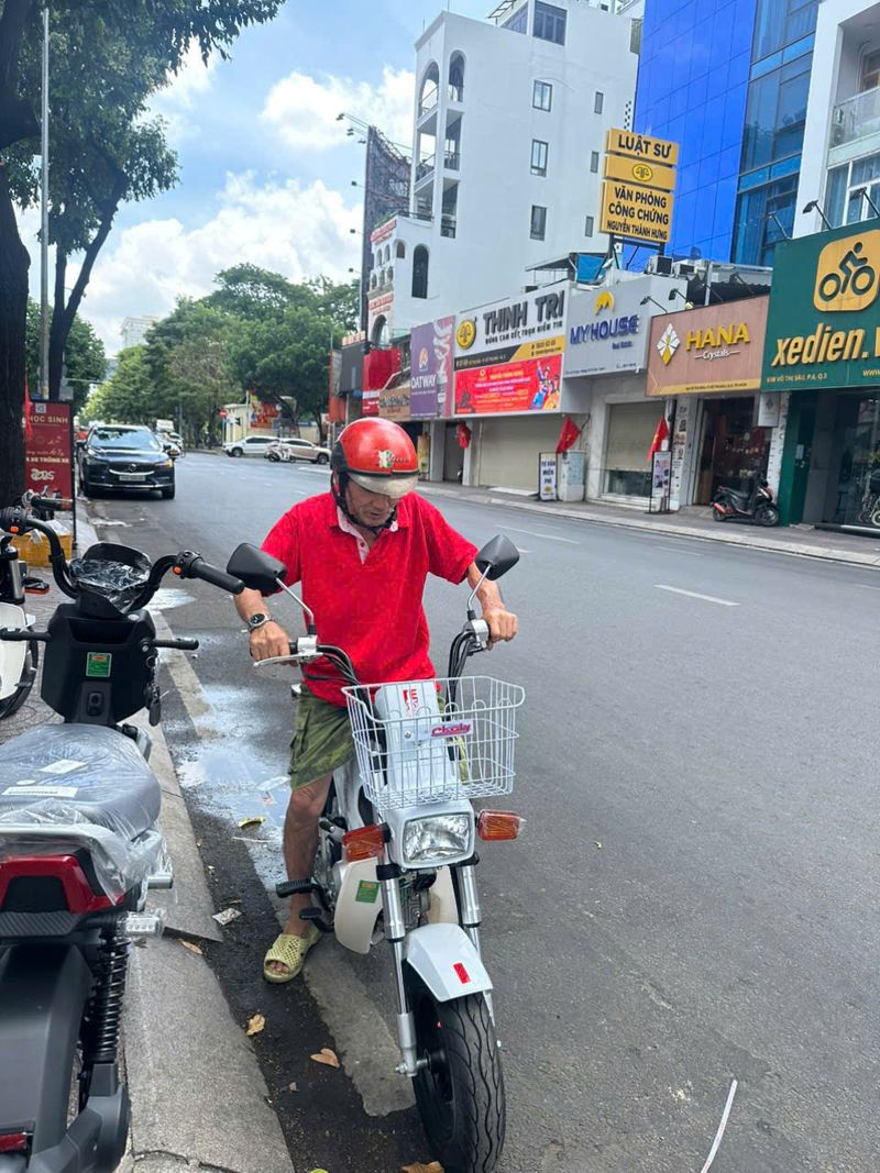 thế giới xe điện ngày 4 tháng 5