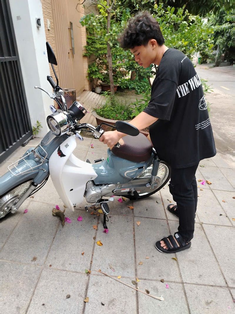 thế giới xe điện ngày 4 tháng 5