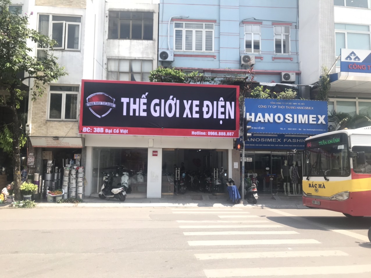 Hà Nội Khai trương tuyến xe bus điện đầu tiên
