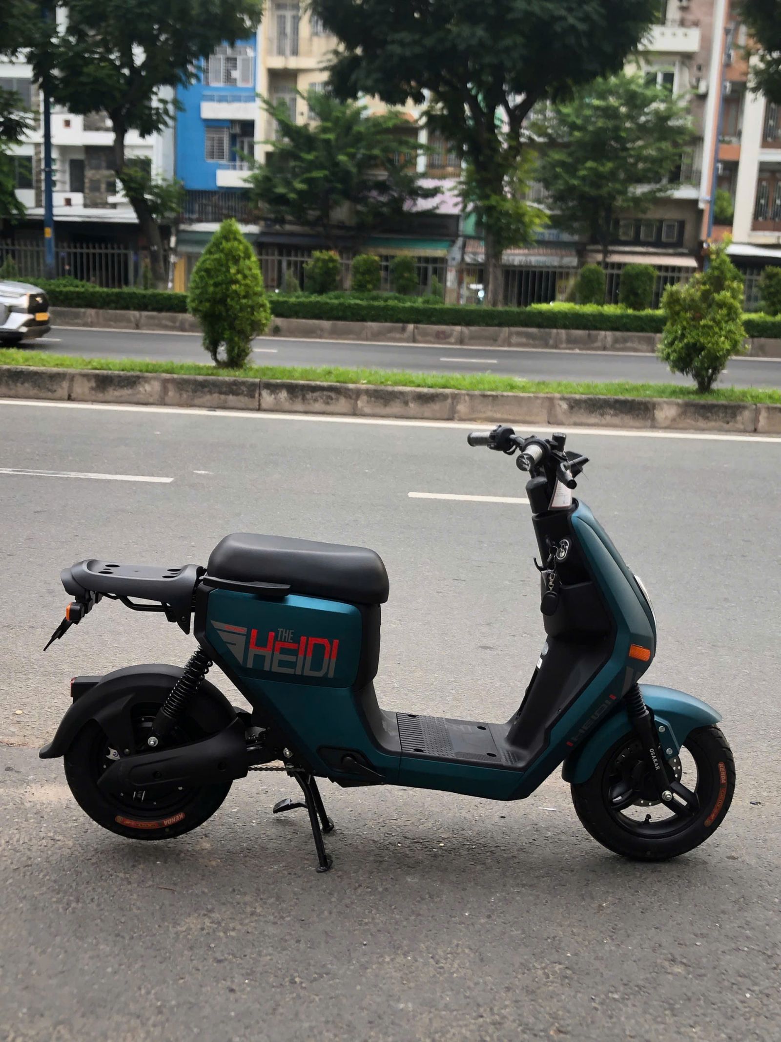 Người cao tuổi đi xe điện 2026, chọn sao cho nhẹ nhàng và an tâm?