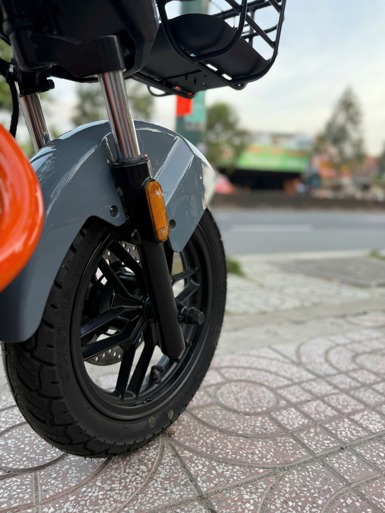 Nhận biết xe đạp điện và xe máy điện theo luật mới nhất để tránh vi phạm giao thông