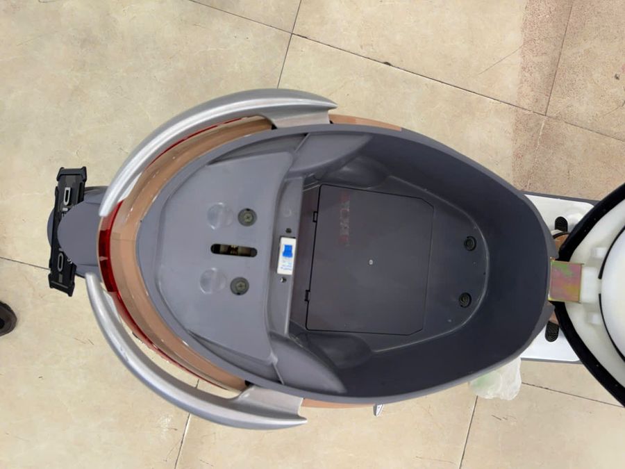 cốp xe máy điện dibao gogo crown