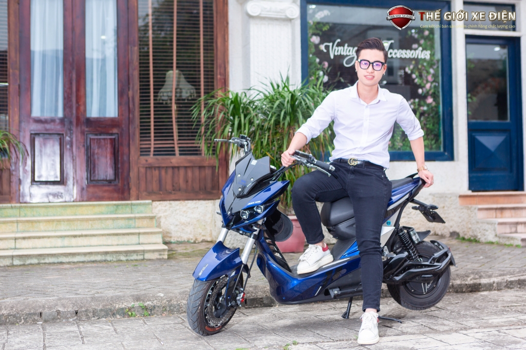 xe máy điện dành cho nam - Jeek One Dibao