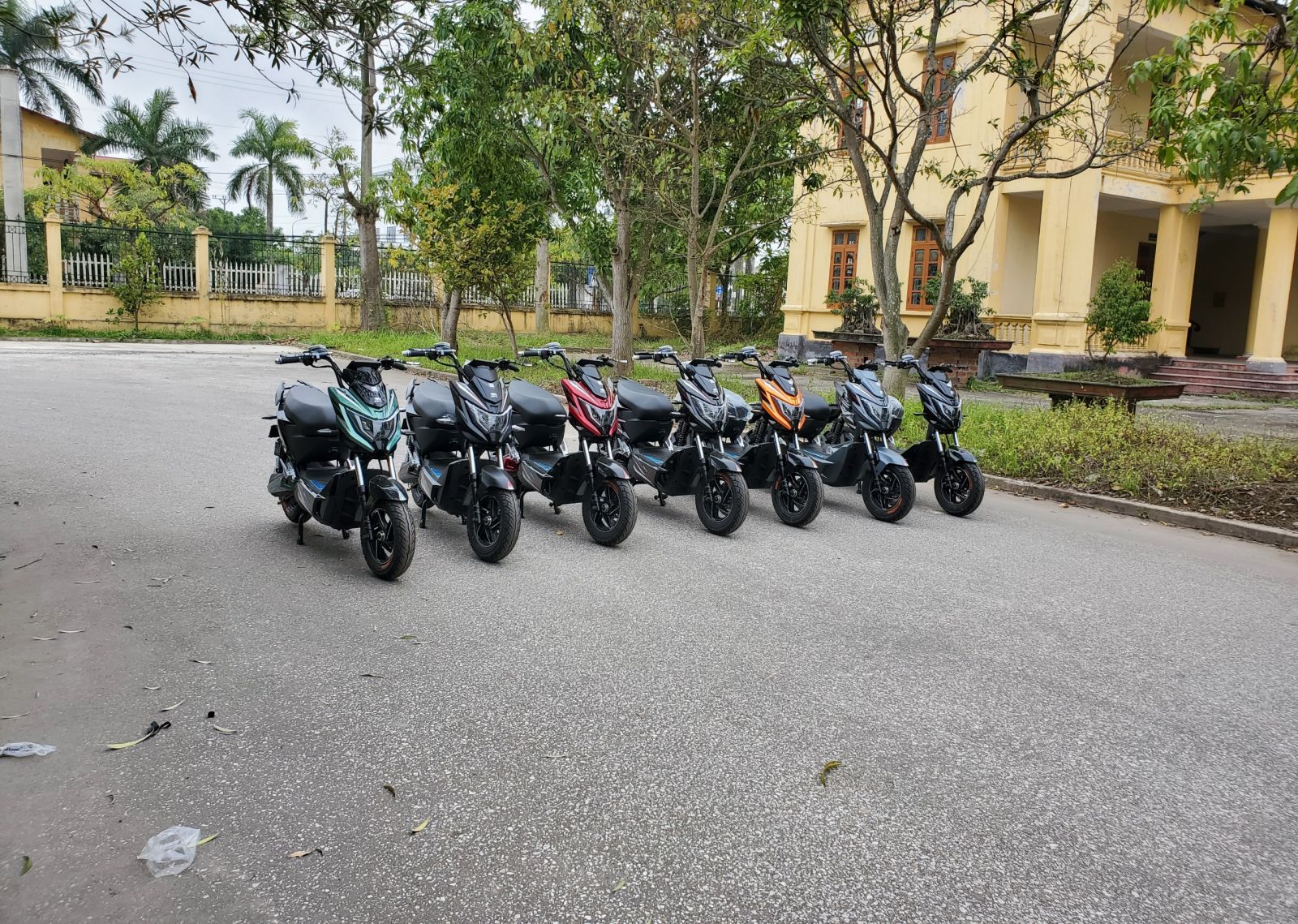 Học sinh cấp 2 có được sử dụng xe máy điện Xmen Neo Dibao 2021?