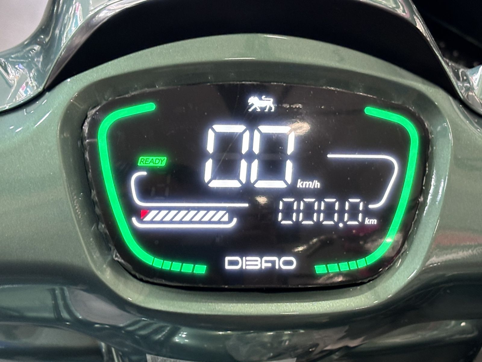 xe máy điện dibao tesla chic đồng hồ