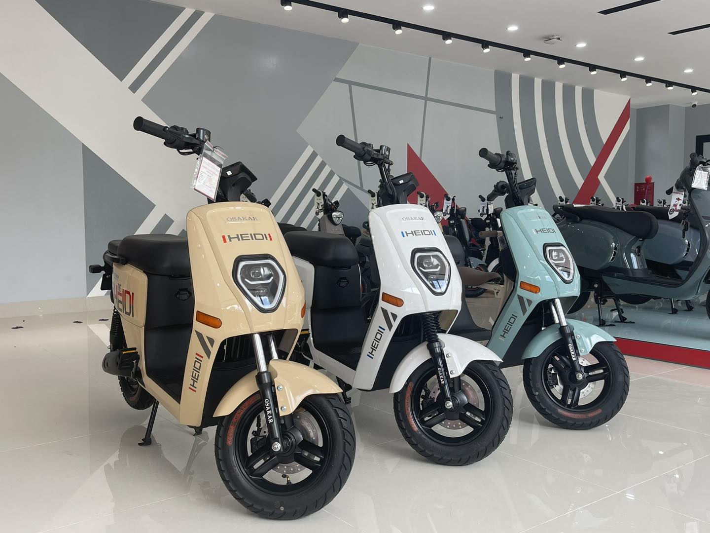 Ngày đầu vận hành camera AI tạo bước chuyển rõ rệt trên đường phố Hà Nội