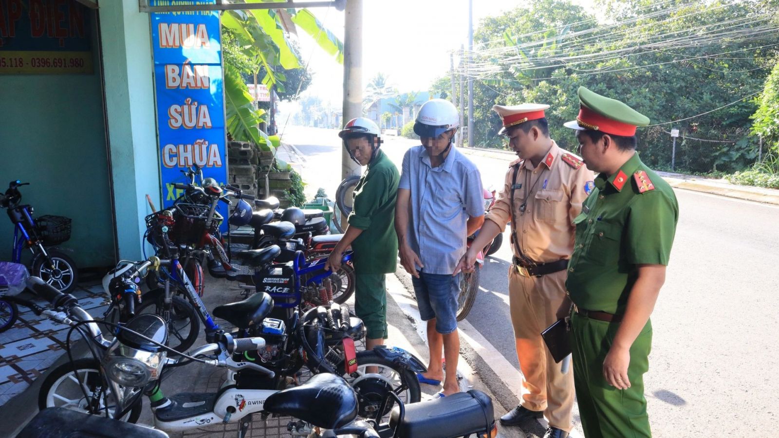 Siết chặt xe điện độ để bảo vệ an toàn hay gây nhiều băn khoăn?