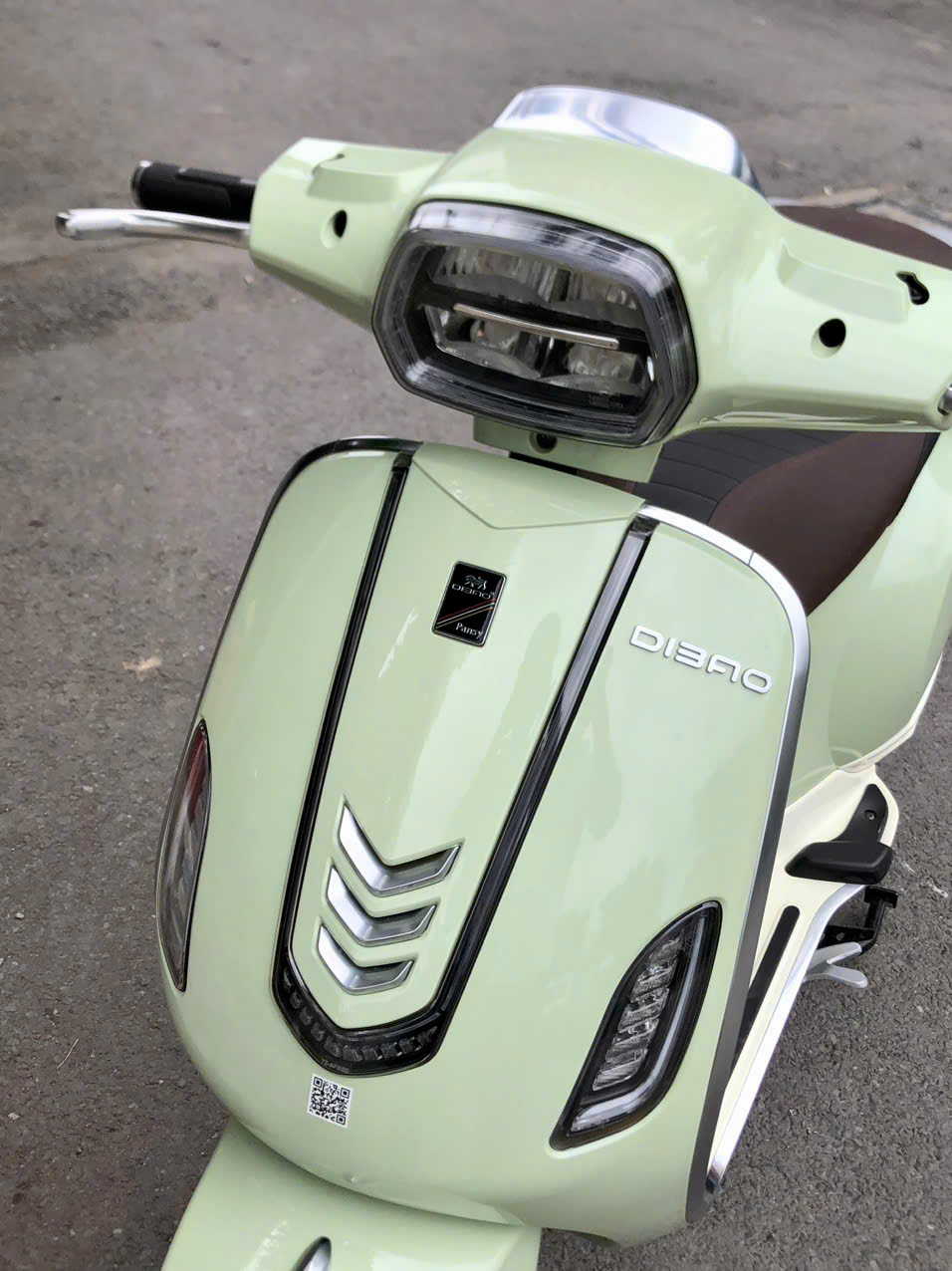 Hỗ trợ người dân chuyển sang xe điện