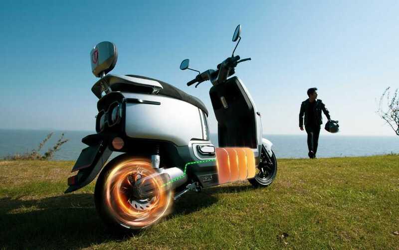 Thay lốp xe máy điện Tailg bao nhiêu tiền?