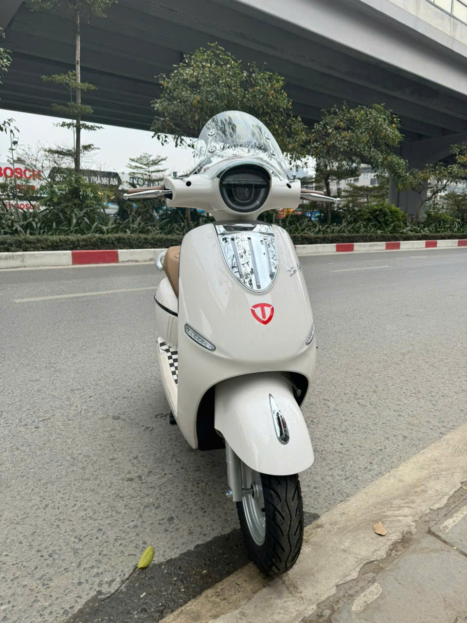 Thứ khiến xe máy điện hao pin nhất không nằm ở hệ thống đèn như nhiều người từng nghĩ