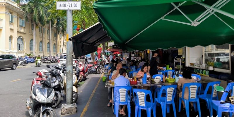 Lộ trình từ Quyết định 32 đến khi ngưng thu phí vỉa hè