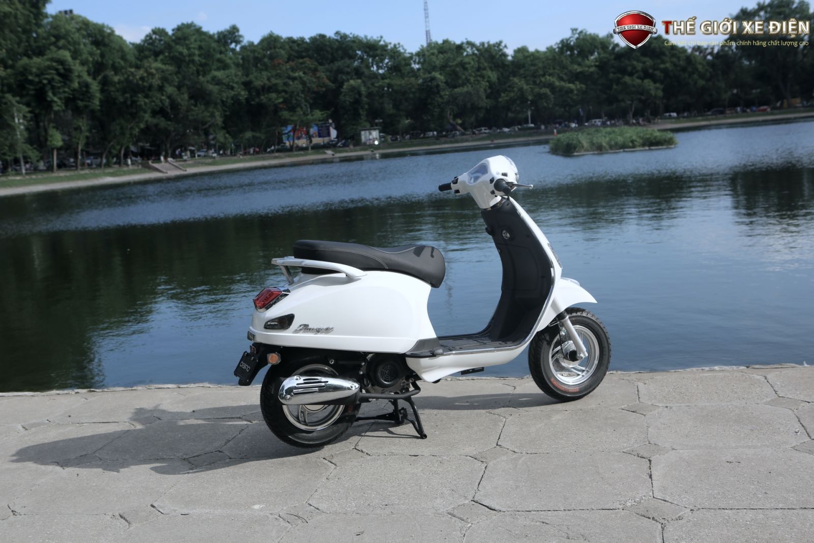 Ngôn ngữ thiết kế của Vespa Dibao Pansy XS 50cc vô cùng sang trọng