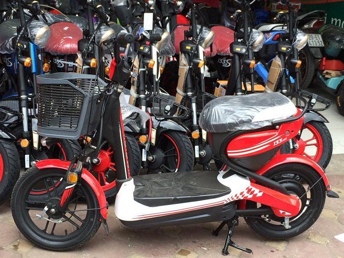 Xe đạp điện Giant M133 Mini đỏ 01